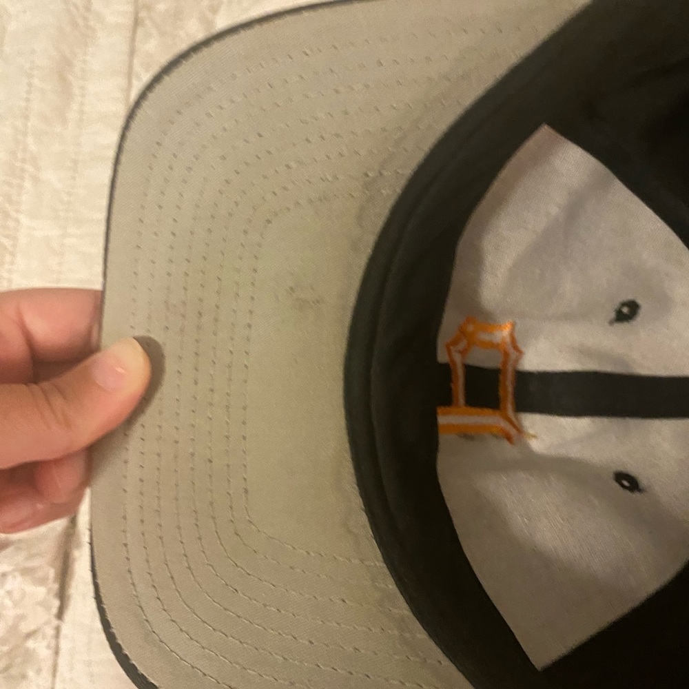 Small Pittsburgh pirates hat - Picture 4 of 4